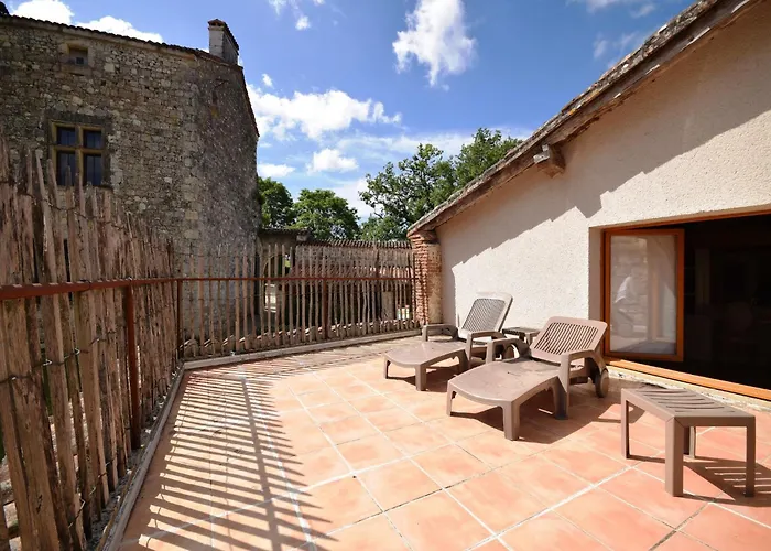 Casa vacanze Castle 12th Century With Private Pool Close To Agen Saint-Caprais-de-Lerm